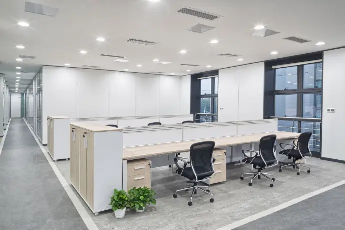 Éclairage LED tertiaire optimisé pour un bureau avec employés - Win4LED