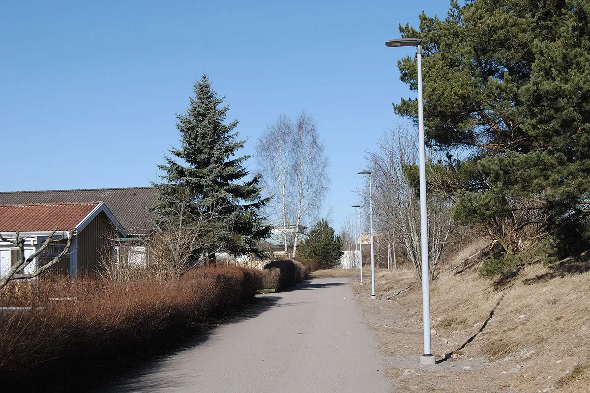 Installation de mâts en composite pour l’éclairage d’une route nationale