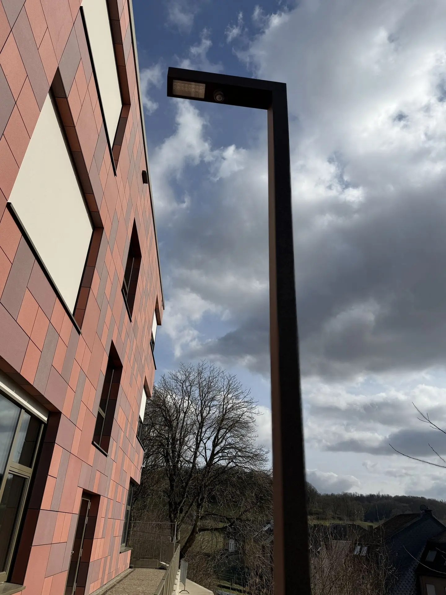 Installation de poteaux LED connectés avec gestion intelligente – Win4Led