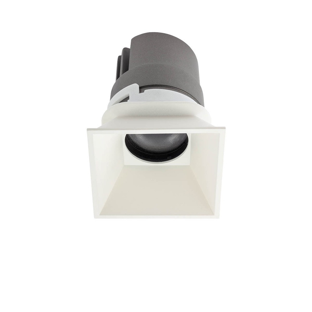 XARNO SQ. RECESSED 13W 2700K 36grd WH (5.1.2)